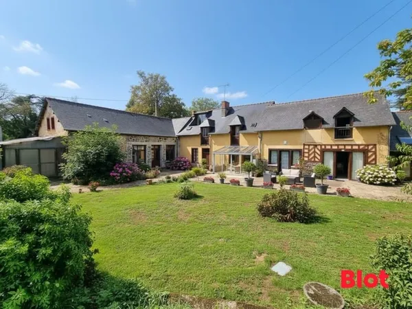 BLOT IMMOBILIER MELESSE - Domaine 450m² - 6 Appartements + Dépendance Habitable