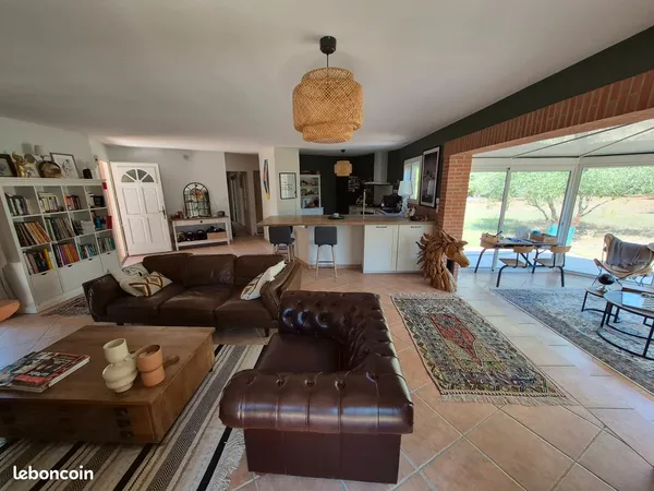 Maison 5 PP 135m² calme et verdure pour cette maison lumineuse
