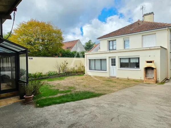 Maison Villeneuve Saint Denis 5 pièce(s) 125 m2