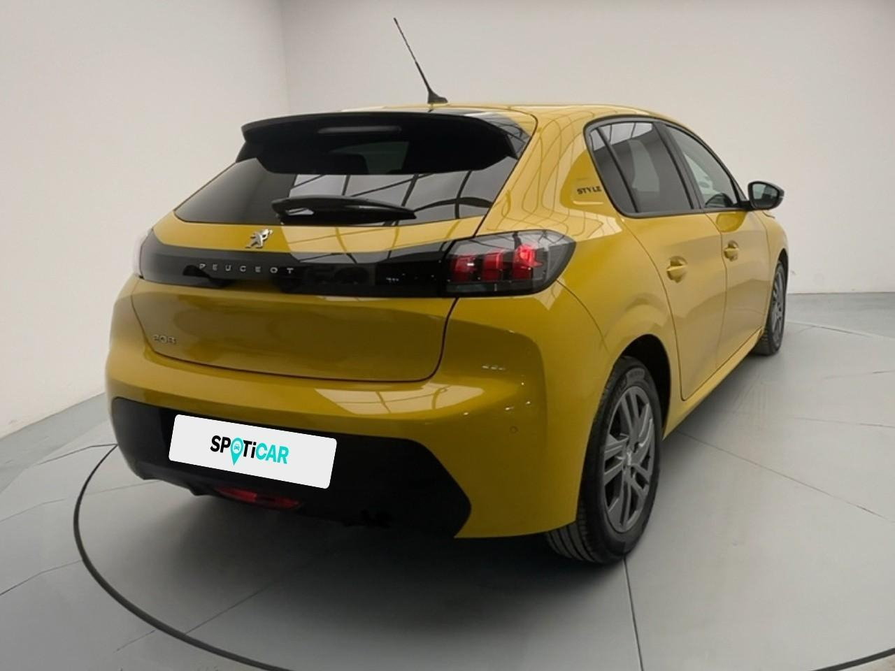 Peugeot 208 puretech 100 s&s bvm6 style — photo 6