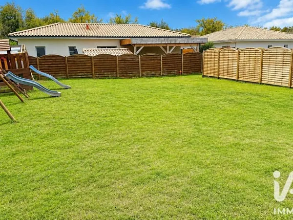 Terrain 339 m²