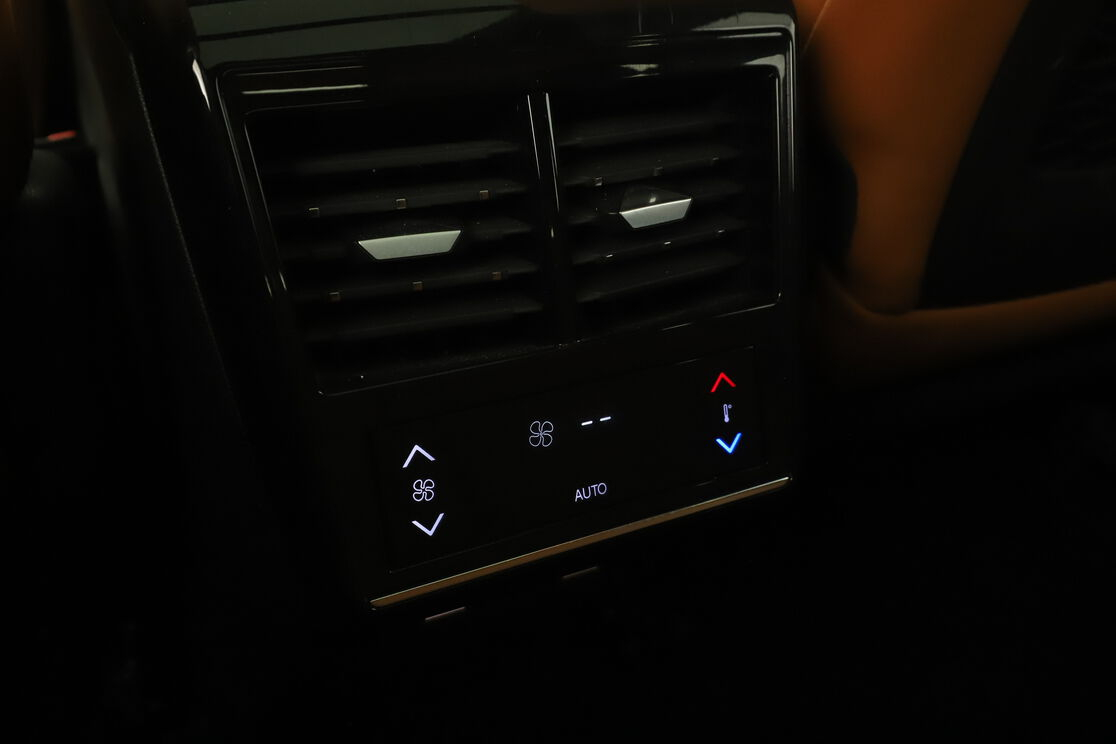 DS Automobiles DS7 Crossback 1.6 E-Tense 4x4 Grand Chic Automatique — photo 14