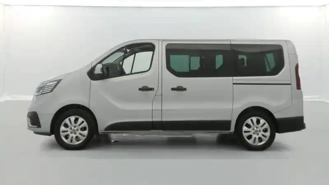 Renault Trafic l1 dci 150 energy s&amp;s — photo 16