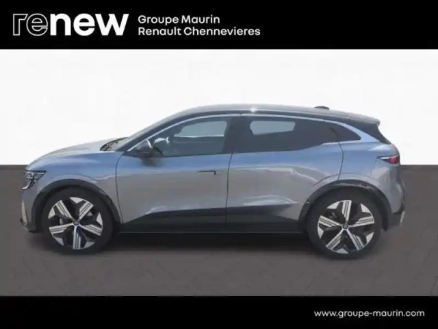 Renault Megane e-tech electric ev60 220ch iconic super charge -b — photo 8