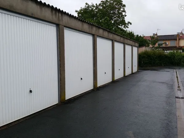 Garage 15 m² A louer