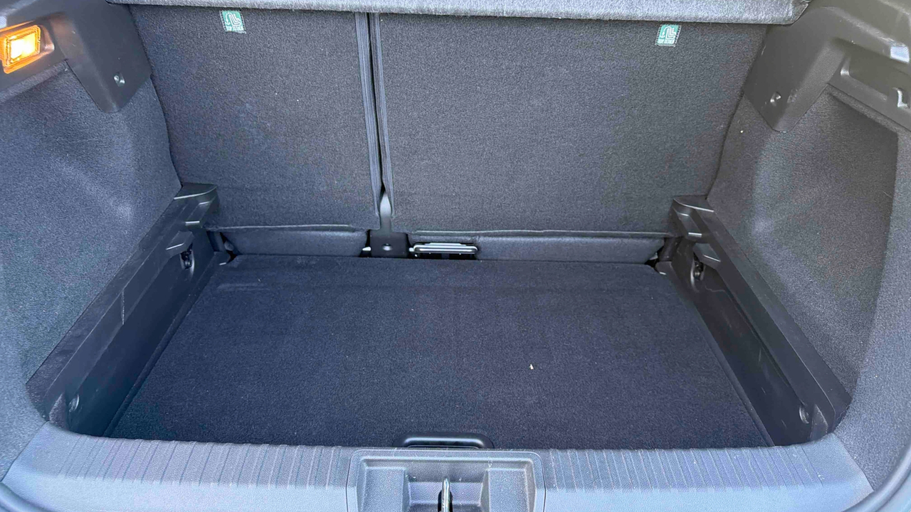 Renault Captur TCe 140 EDC — photo 12