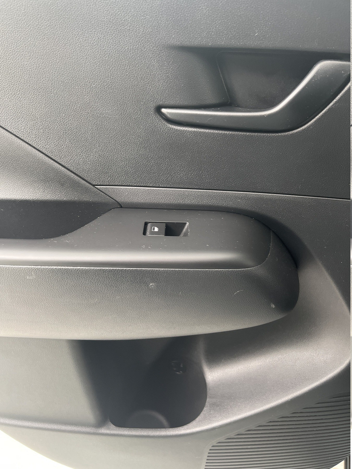 Hyundai Kona — photo 58
