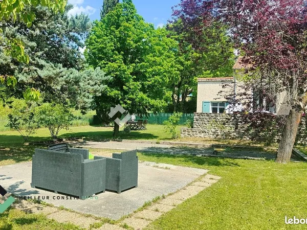Villa 7 pièces 151 m²