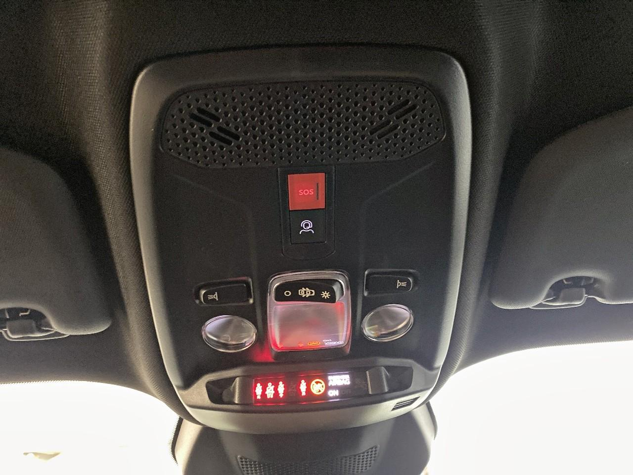 Peugeot 2008 hybrid 145 ch e-dcs6 allure — photo 19