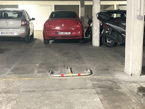 Parking couvert - Rue Rosenwald- 1 SS