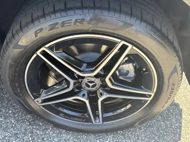Mercedes Gla 250 e hybrid eq amg line — photo 17