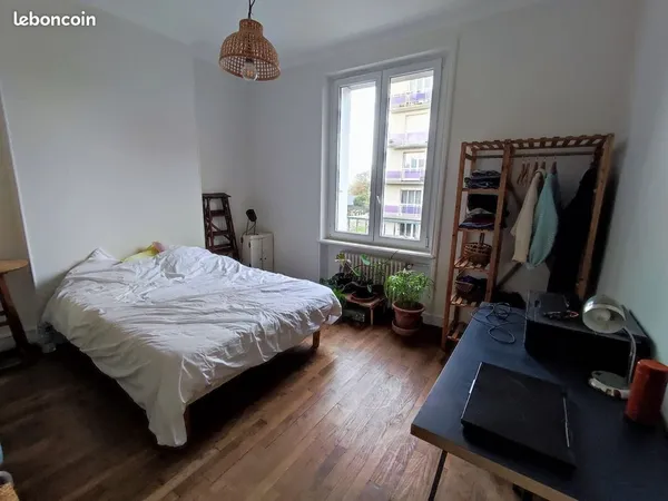 Chambre en colocation disponible immédiatement à Brest