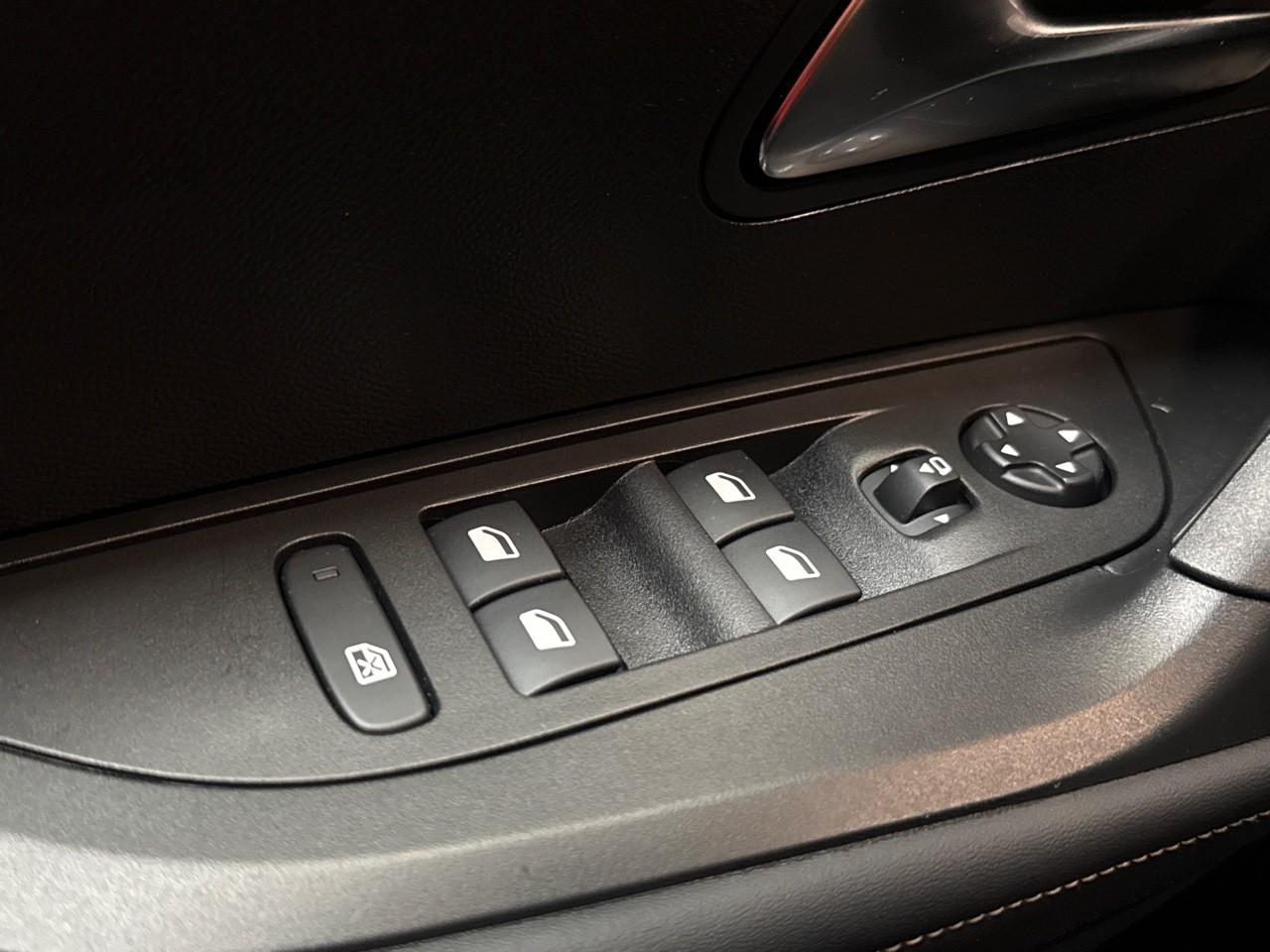 Peugeot 2008 1.2 puretech 130ch s&s allure eat8 — photo 28