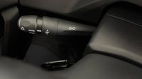 Peugeot 308 PHEV 180ch Allure Pack e-EAT8 — photo 24