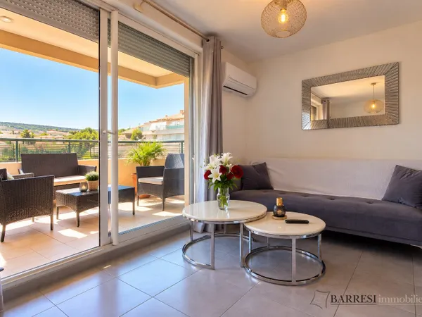 LA SEYNE-SUR-MER - T3 avec terrasse, vue parc et garage possible