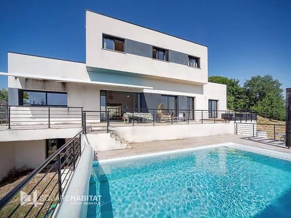 Maison 7 pièces 180 m²