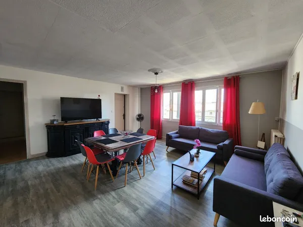 Chambre dans colocation étudiante