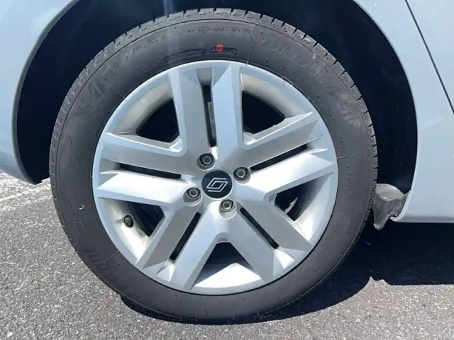 Renault Clio tce 90 — photo 15