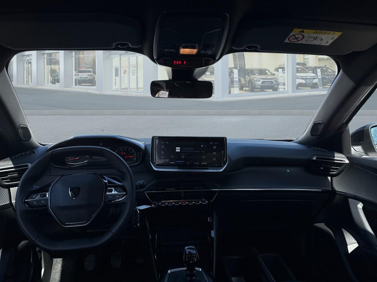 Peugeot 2008 1.2 puretech 100ch s&s active — photo 8