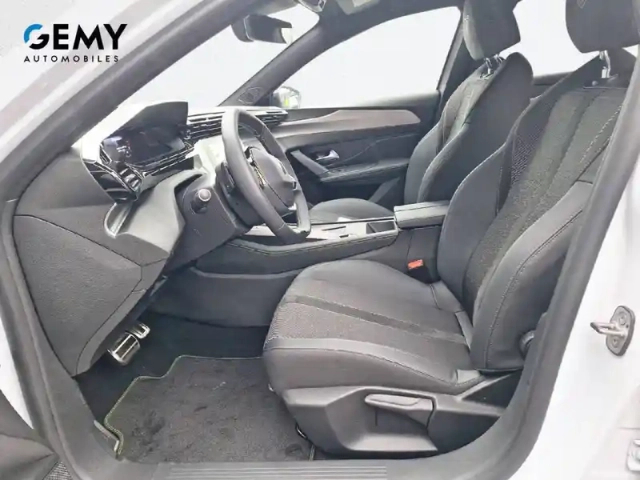 Peugeot 308 phev 180 e-eat8 — photo 9