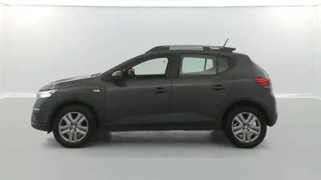 Dacia Sandero eco-g 100 — photo 11