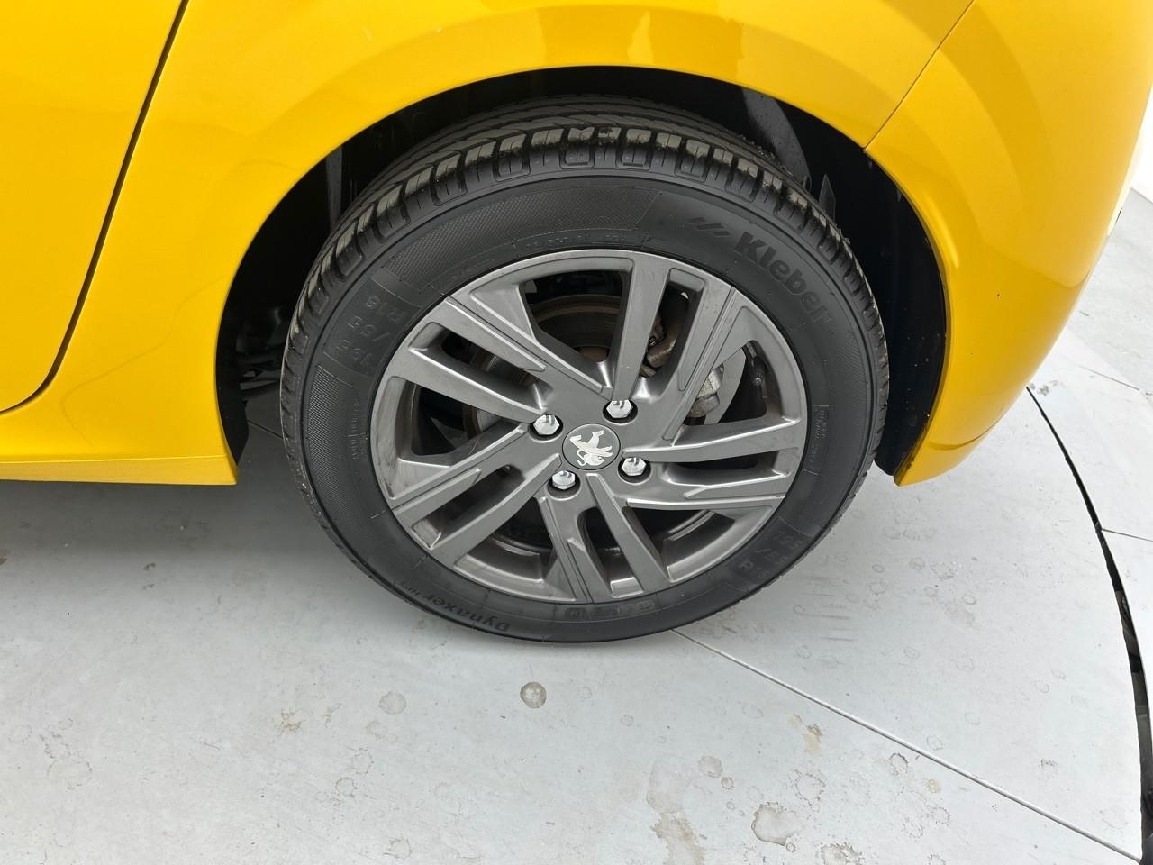 Peugeot 208 bluehdi 100 s&s bvm6 style — photo 16