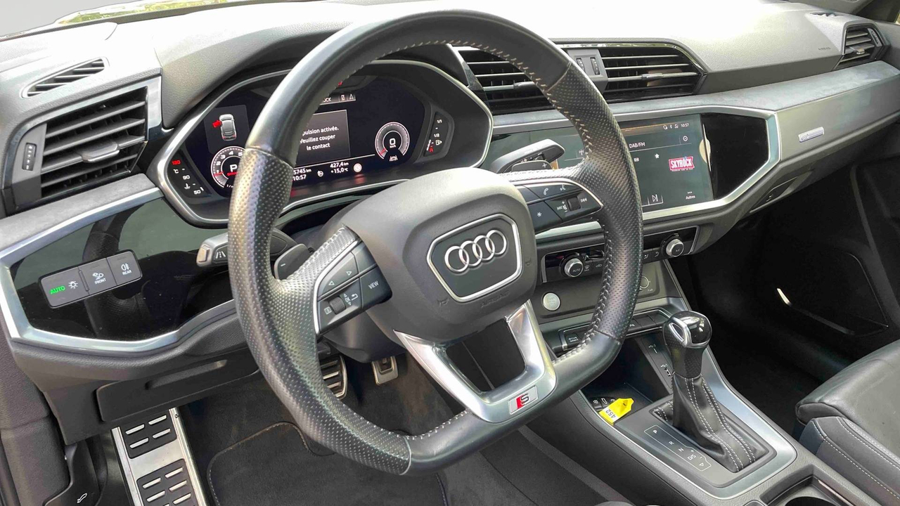 Audi Q3 Sportback 35 TFSI 150 ch S tronic 7 — photo 10