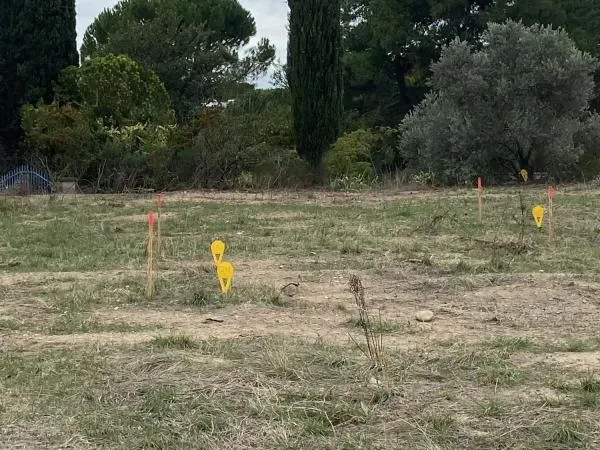 Terrain 330 m² Pertuis