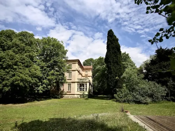 Château 12 pièces 540 m²