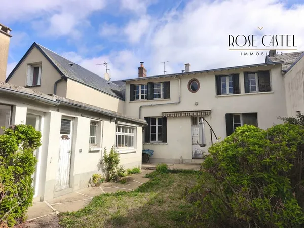 Cadre idyllique. Maison pleine de charme à mettre à votre gout