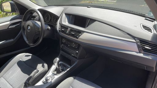 BMW X1 sDrive 18i 150 - Business – 2014 – 119432 km – Essence – Boîte Manuelle — photo 32