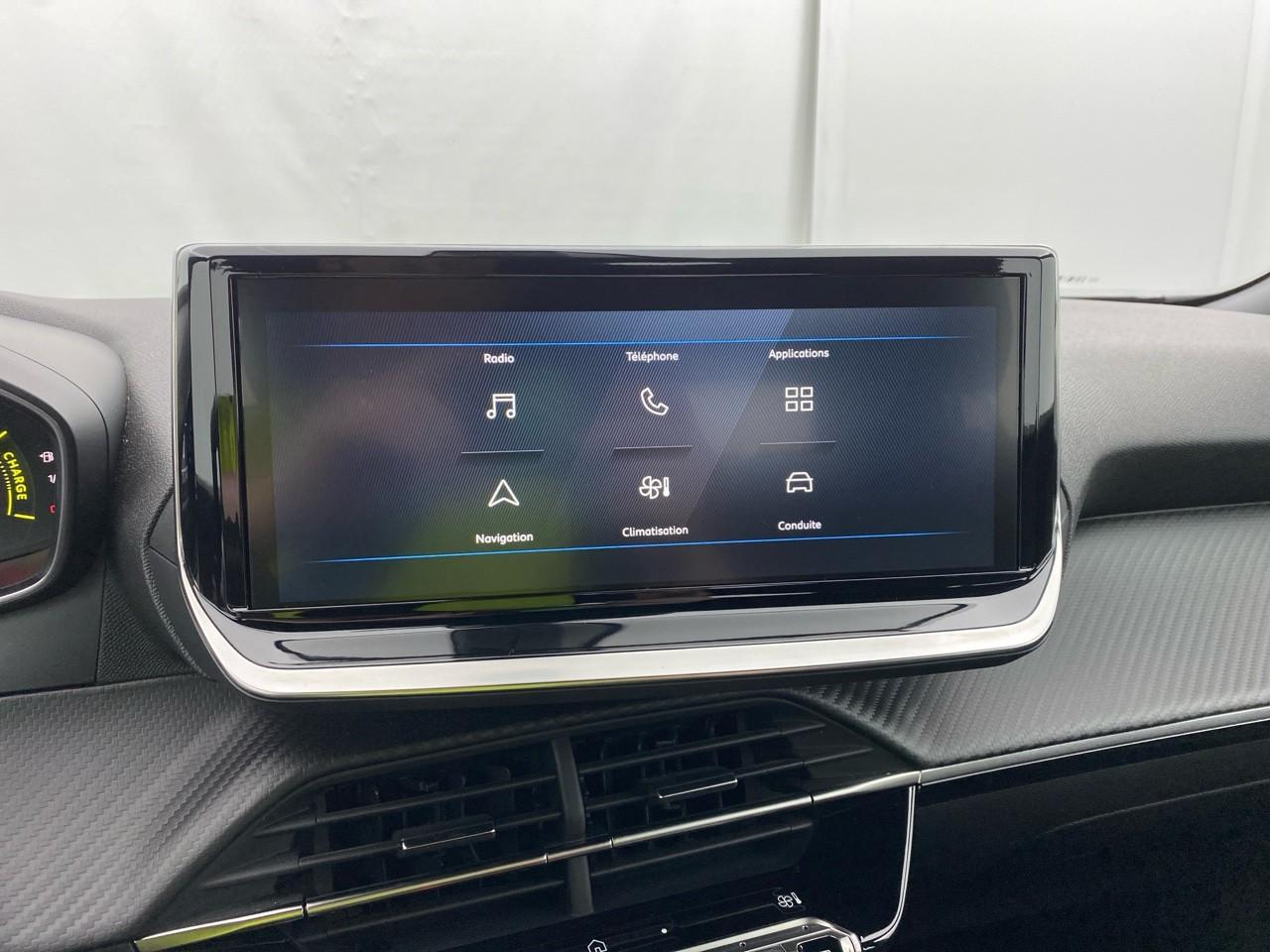 Peugeot 2008 hybrid 145 e-dcs6 style — photo 14