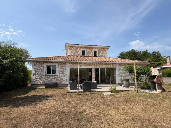 Maison individuelle 136 m2 4 chambres