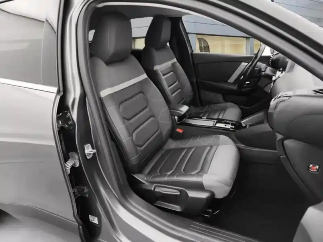 Citroën C4 bluehdi 130 s&amp;s eat8 shine — photo 9