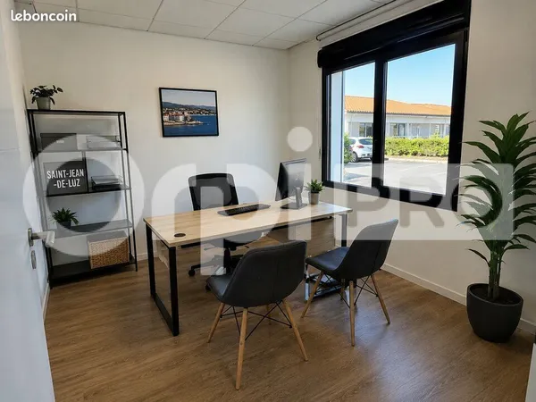 Bureau 16 m²