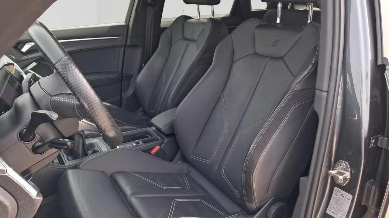 Audi Q3 35 TDI 150 ch Quattro — photo 11