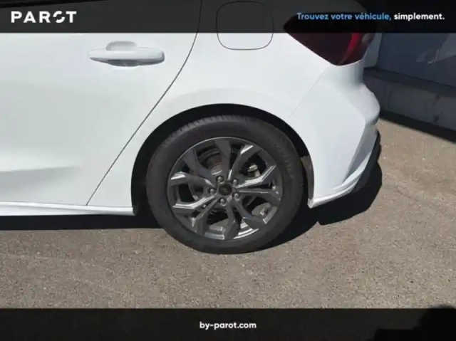 Ford Focus 1.0 flexifuel mhev 125ch st-line x — photo 14