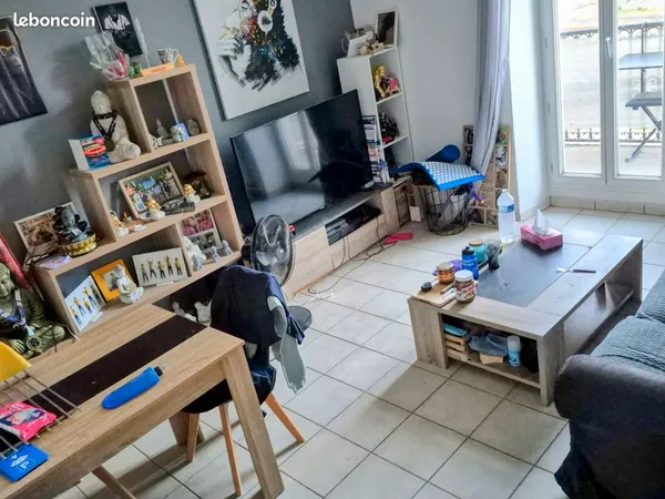 Appartement 66 m2 traversant avec balcon