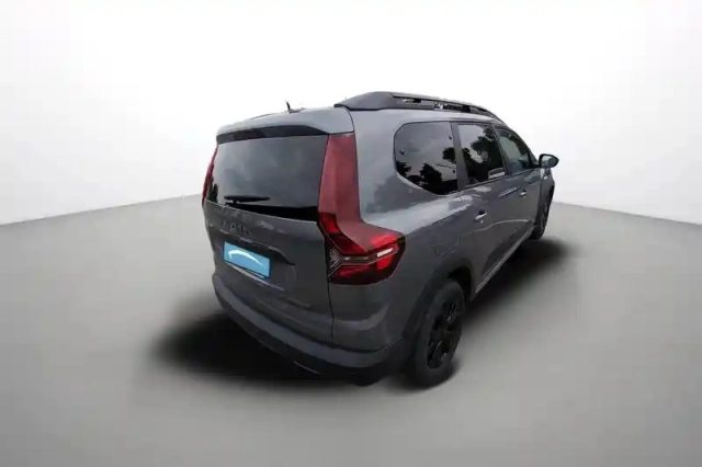 Dacia Jogger tce 110 7 places gsr2 — photo 6