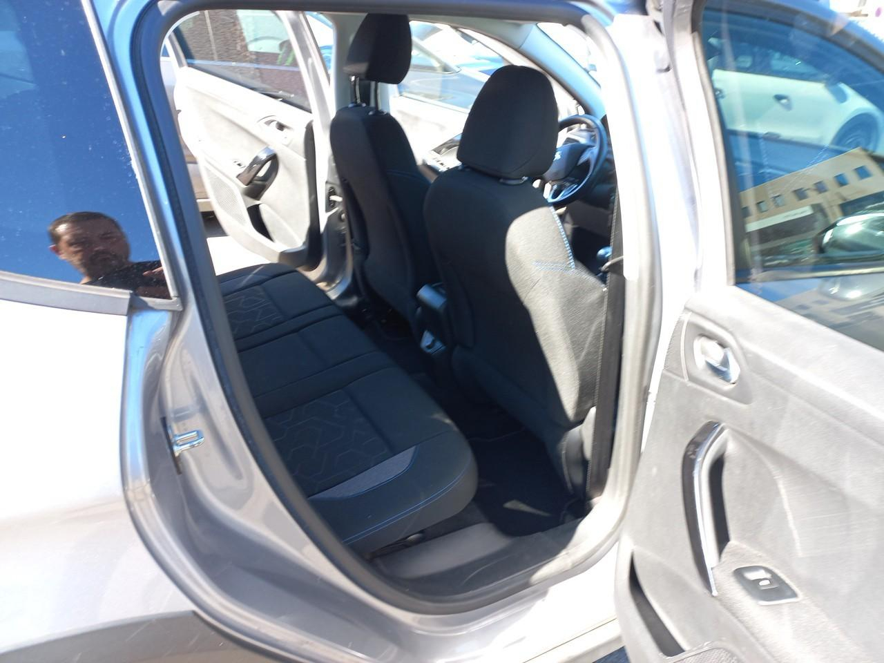 Peugeot 2008 puretech 110ch s&s bvm6 signature — photo 7