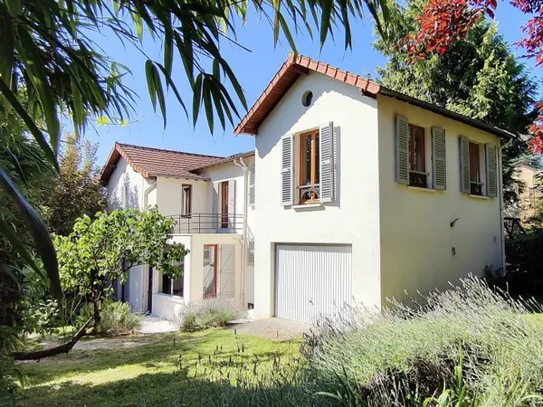 Maison 6 pièces 159 m²