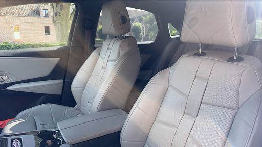 DS DS7 Crossback E-tense 1.6 THP 300 Plug in Hybrid 4X4 EAT8 - Opéra – 2023 – 28166 km – Hybride rechargeable – Boîte Automatique — photo 17