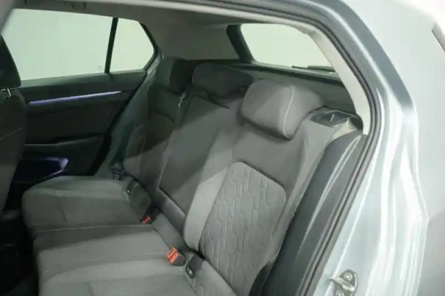 Volkswagen Golf 1.5 ehybrid 204 dsg6 vw edition — photo 4