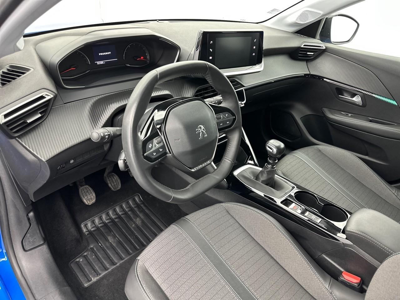 Peugeot 208 puretech 100 s&s bvm6 allure — photo 8