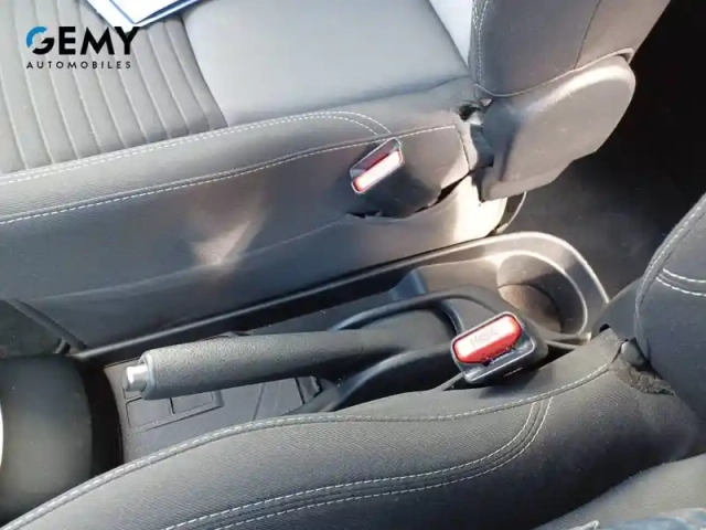 Toyota Yaris 110 vvt-i — photo 19