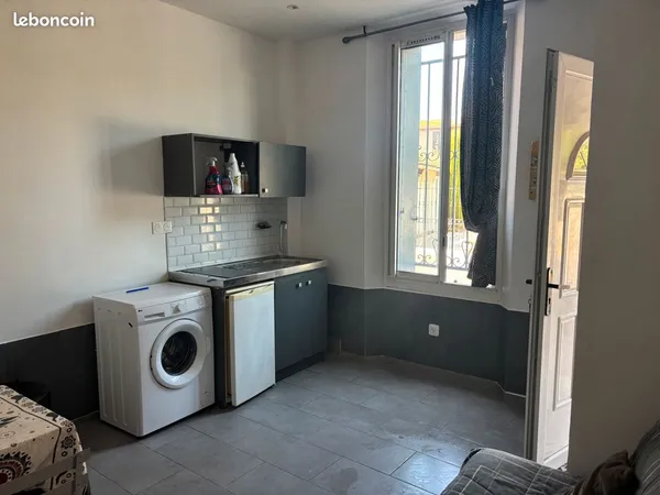 Location à l'année appartement 2 pièces