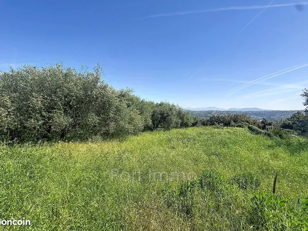Terrain 856 m² Saint-Laurent-du-Var