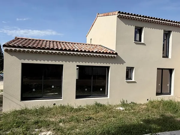 Villa hors d'eau hors d'air, à vendre , secteur La Begude De Mazenc