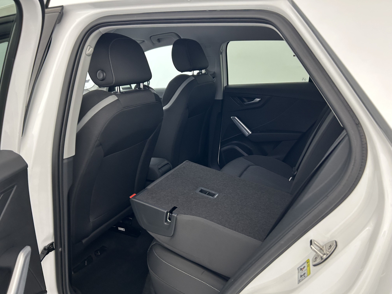 Audi Q2 — photo 30