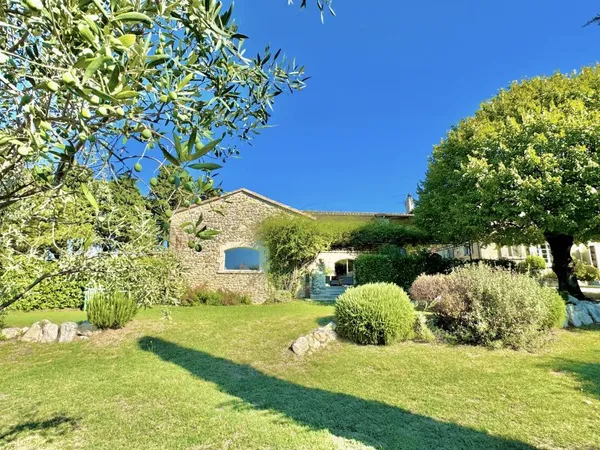 Vends mas de caractère en Drôme Provençale